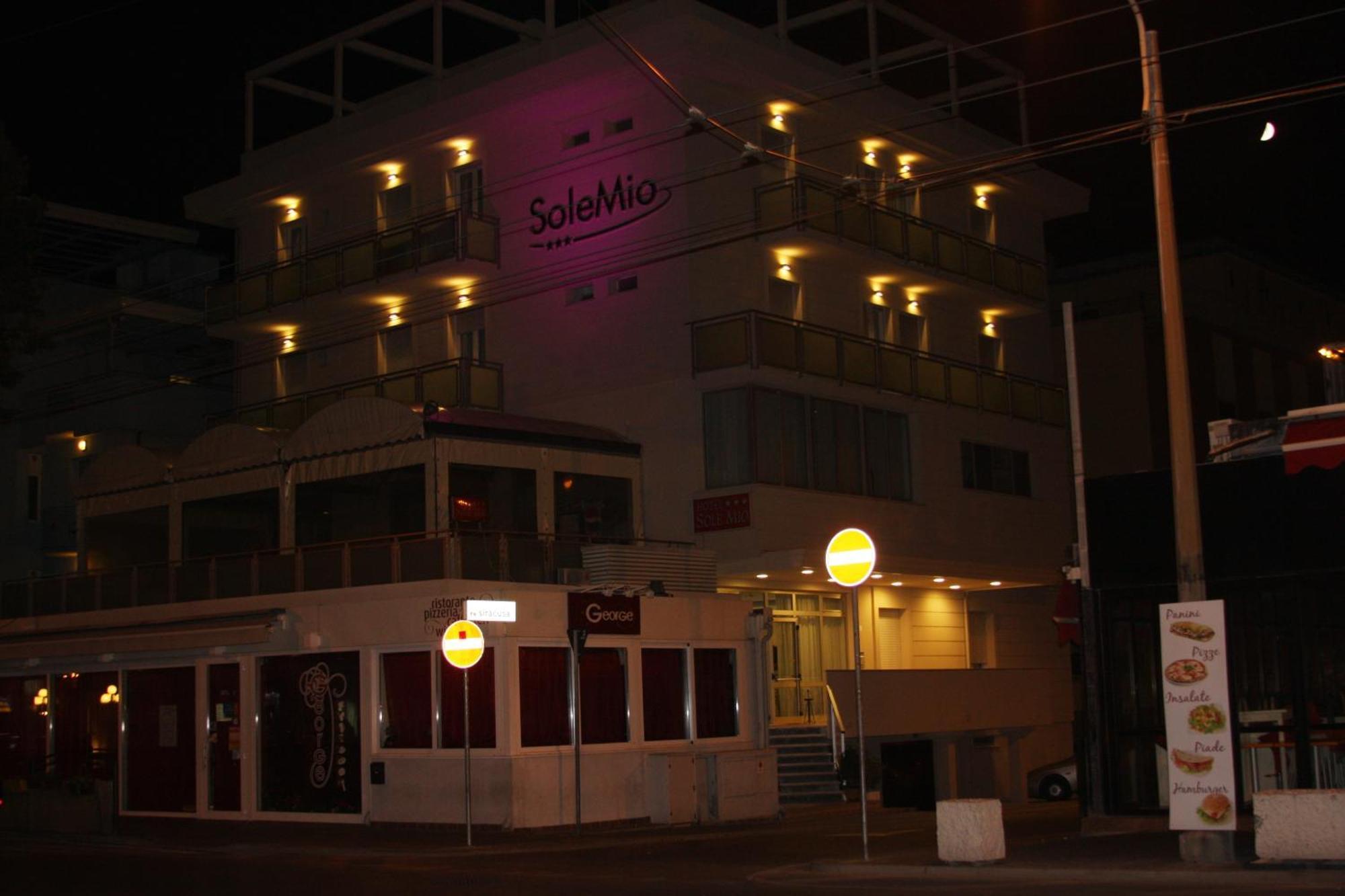 Hotel Sole Mio Rimini Bagian luar foto