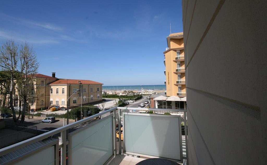 Hotel Sole Mio Rimini Bagian luar foto